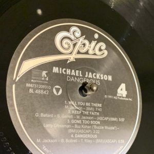 MDMtODQzMC5qcGVn.jpeg Michael Jackson - Dangerous