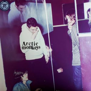 NjQtNDkwMC5qcGVn.jpeg Arctic Monkeys